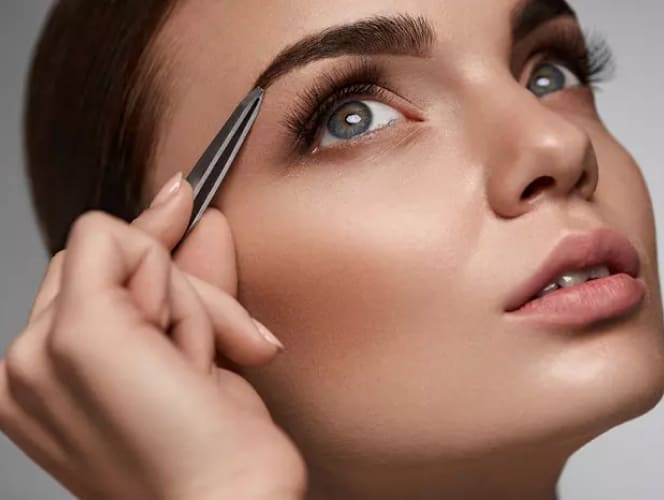 Макияж бровей
