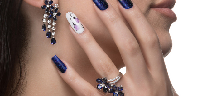 Квадратная форма ногтей – сила и строгость