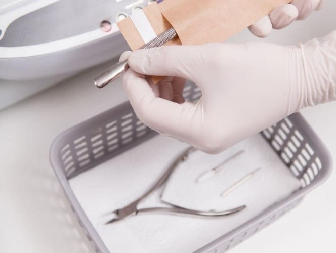 Виды стерилизации маникюрных инструментов