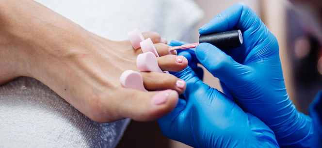 На курсах обучения педикюру Вы научитесь: